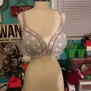 Snowflake printed padded bra